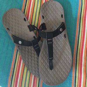 Columbia Thong Sandals - Never Worn